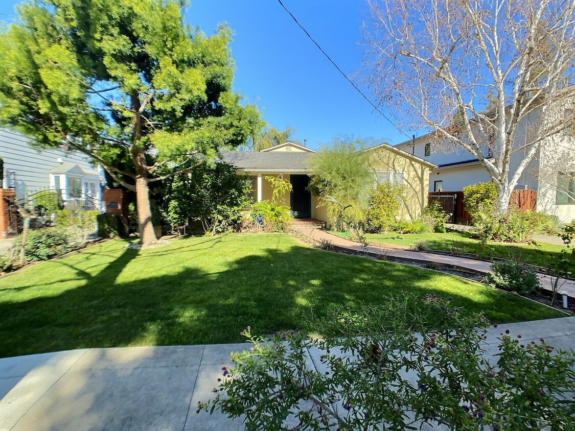 Primary Photo - Charming Willow Glen Home- 2 bed / 2 bath