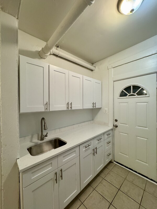 Foto del edificio - 5054 N Kenmore Ave