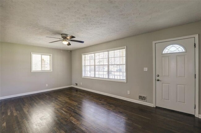 Foto del edificio - 2585 Walton Way SW