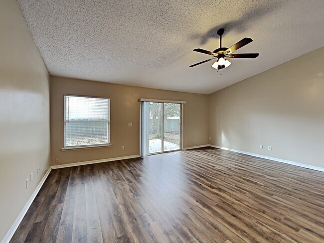 Foto del edificio - 10286 Wood Dove Way