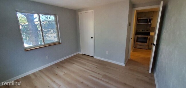 Building Photo - 1 br, 1 bath Condo - 208 Swanson Rd 535 Un...