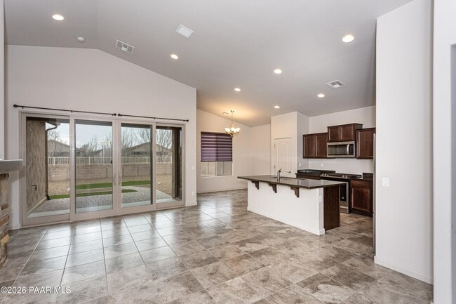 Foto del edificio - 1299 Essex Way