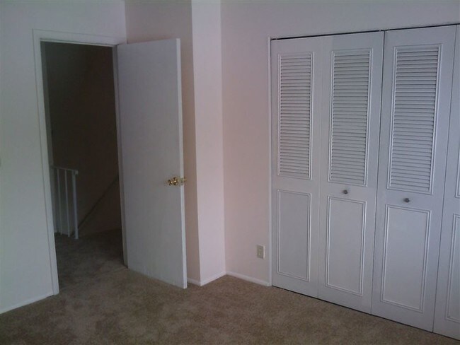 Foto del edificio - 3623 Kenbrooke Ct