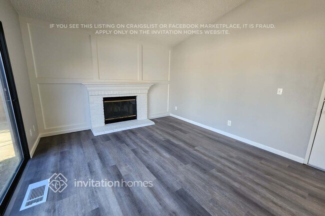 Building Photo - 1401 Mandarin Ct