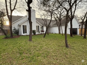 Building Photo - 3705 Windover Dr