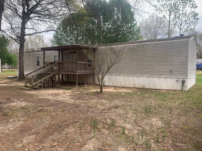 Building Photo - 1029 Clara Ln
