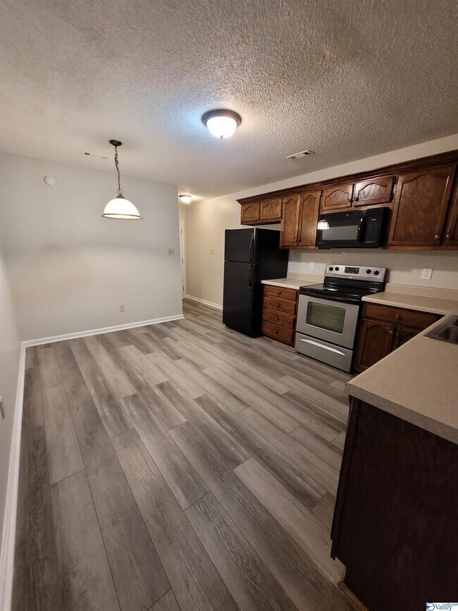 432 Carridale St SW, Decatur, AL 35601 Townhome Rentals in Decatur AL