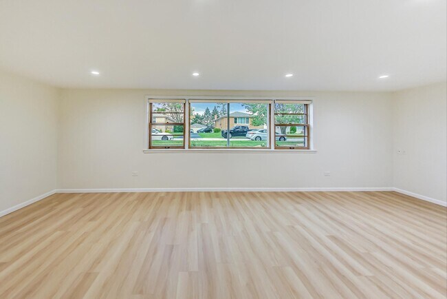 Foto del edificio - 674 56th Pl