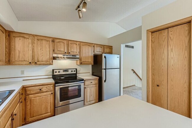 Foto del edificio - 950 Saddlebrook Trail, Chanhassen, MN, 55317