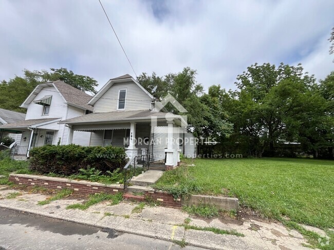 Building Photo - 136 W 16th St
