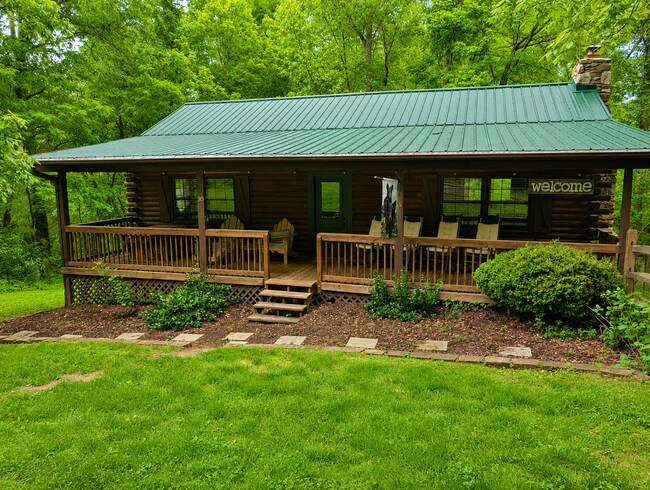Foto del edificio - Black Mountain Cabin!