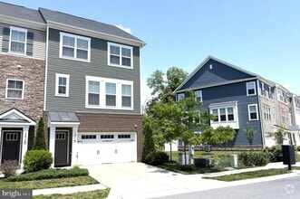 Building Photo - 1314 Hawk Hollow Dr