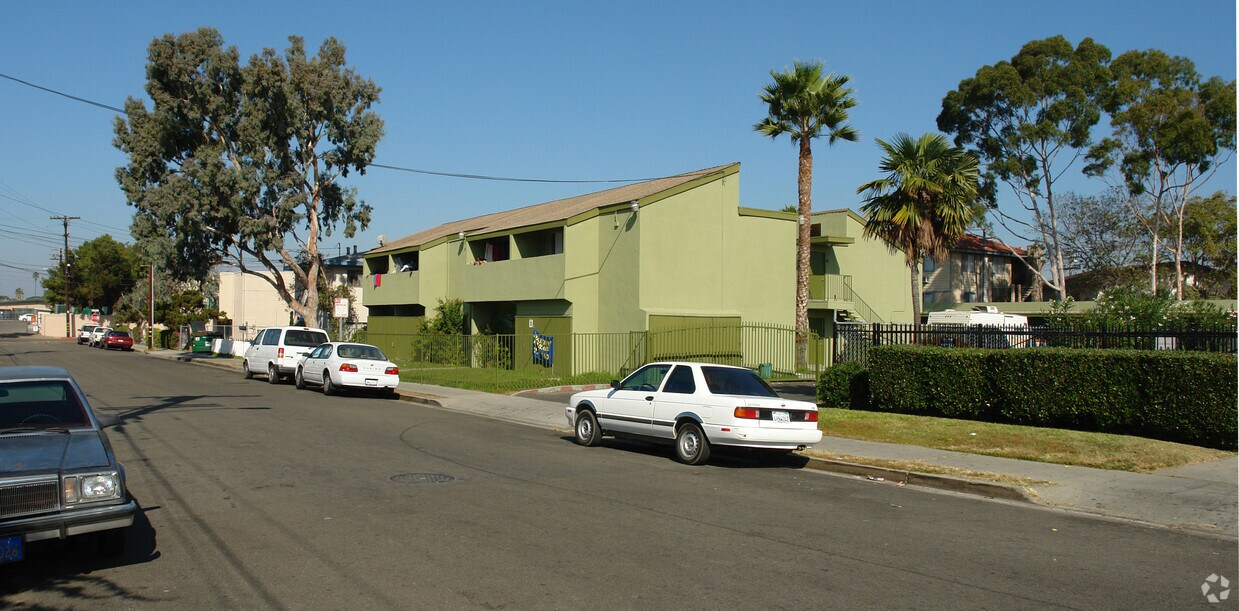 Building Photo - 302 S Weitzel St