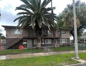 Building Photo - 3110 Mulberry St