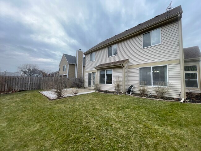 Building Photo - 1629 Fairfax Ln