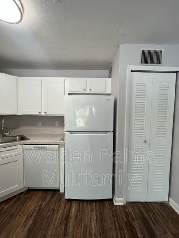 Building Photo - 4704 Walden Cir