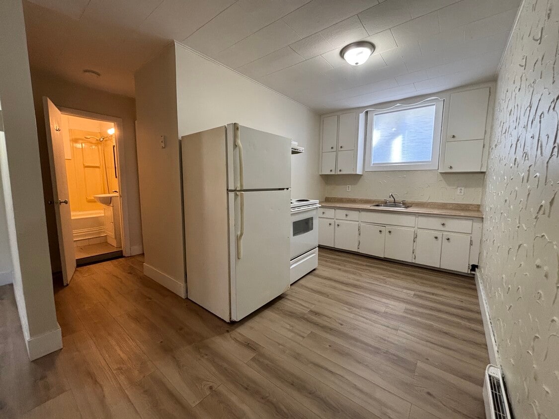 Photo principale - 1 Bedroom Apartment Available Immediately