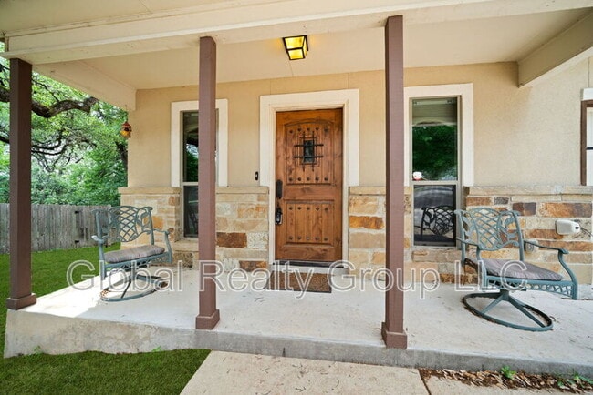 Foto del edificio - 635 Bluffside Dr