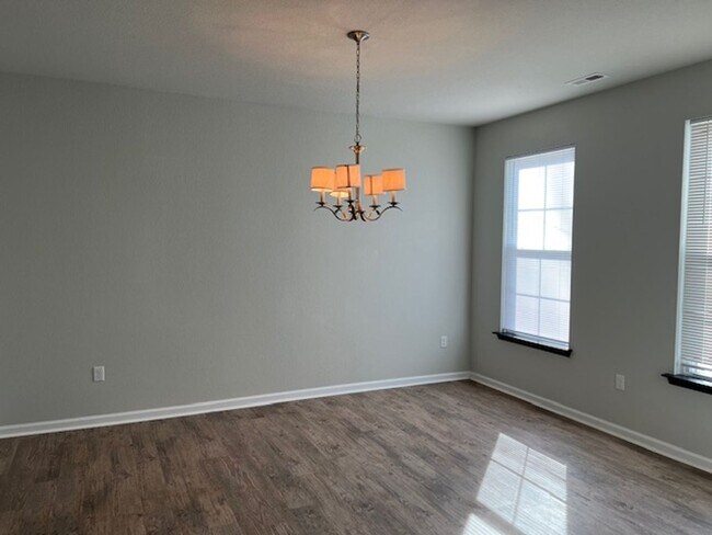 Building Photo - Camellia Acres