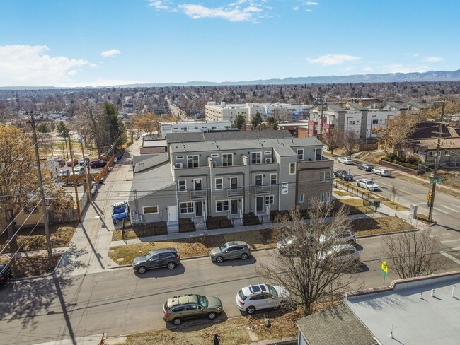 Building Photo - Knox 5