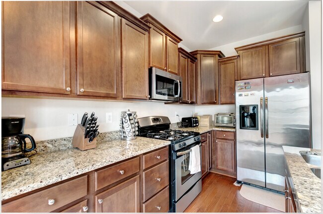 Building Photo - 3507 Seagrass Ln