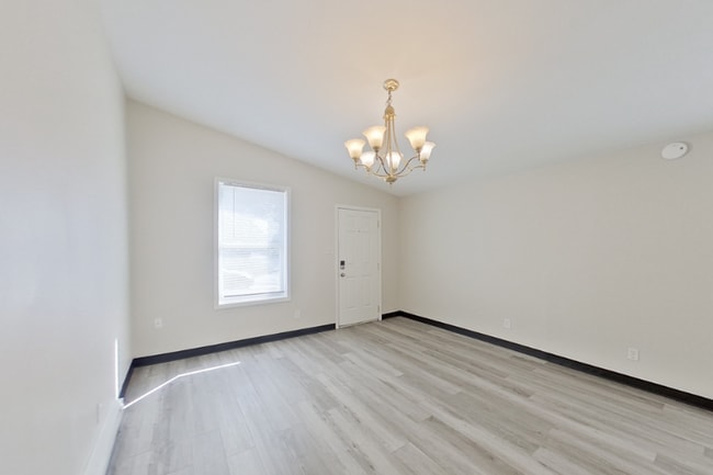 Foto del edificio - 2445-2447 Hiawatha St