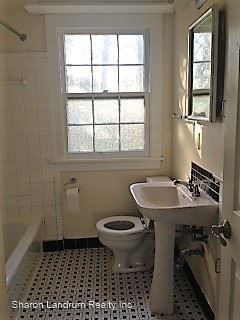 Building Photo - 3 br, 1 bath House - 3934 Kennison Ave