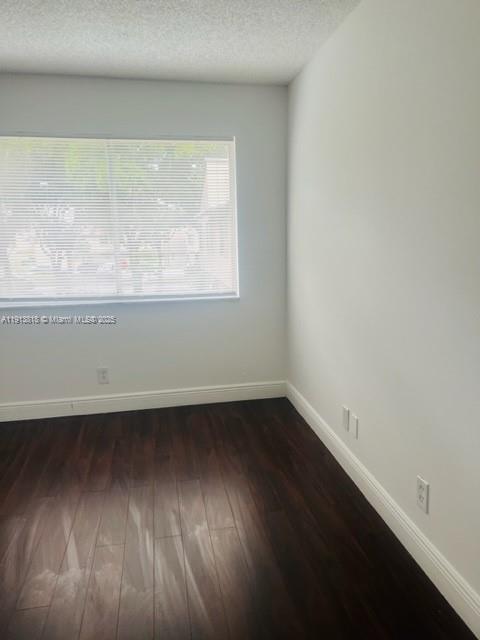 Foto del edificio - 5965 NW 21st St