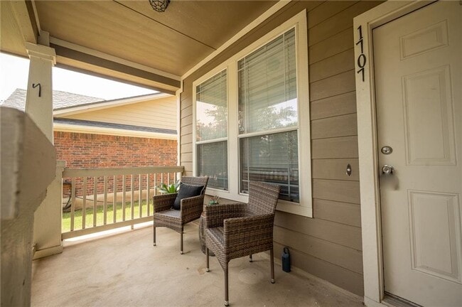 Building Photo - 1707 Big Bend Dr