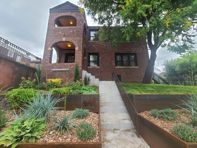 Foto del edificio - 3309 N Walker Ave