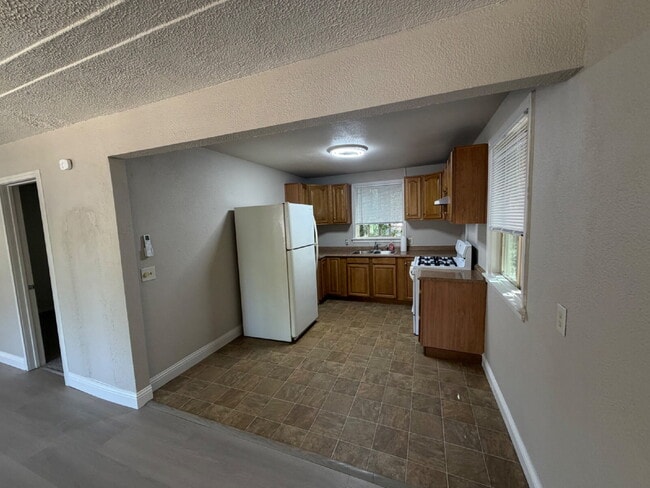 Building Photo - 2650 1/2 3rd Ave – Back unit-ADU | Merced, CA