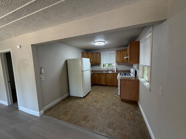 Foto del edificio - 2650 1/2 3rd Ave – Back unit-ADU | Merced, CA
