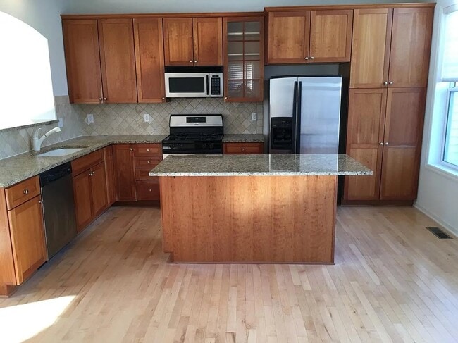 Building Photo - 8279 Labont Way