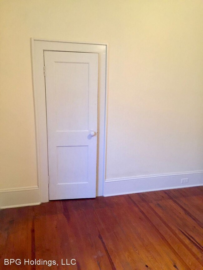 Building Photo - 2 br, 1 bath House - 1020 W Jackson St.