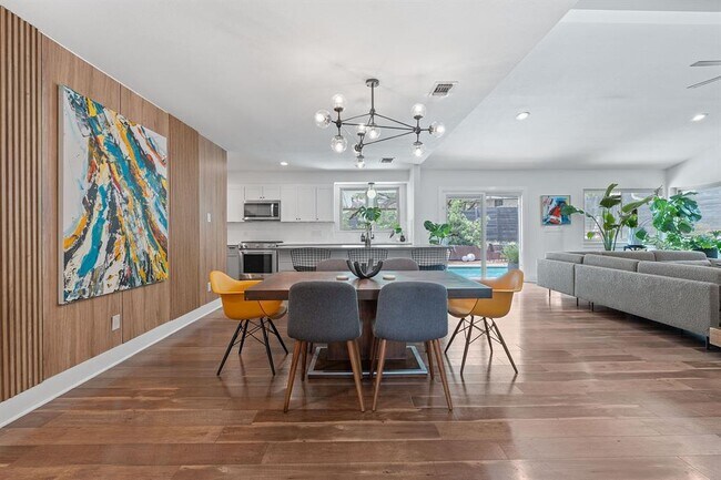 Foto del edificio - 2709 Deeringhill Dr