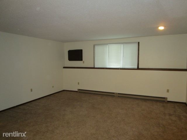 Building Photo - 2 br, 1 bath  - 2904 S 17th St Apt 104