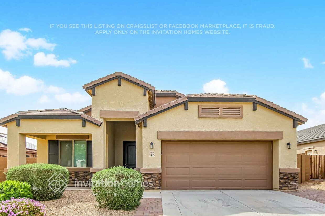 Foto principal - 13435 W Desert Moon Way