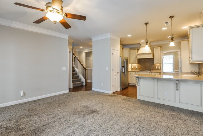Building Photo - 205 Summerwind Plantation Dr
