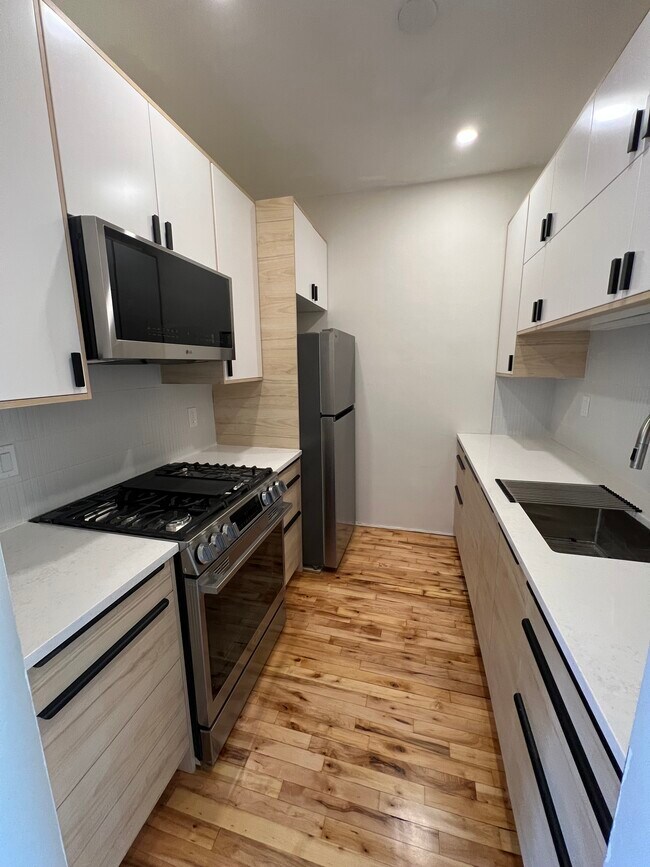 Foto del edificio - 459 Massachusetts Ave