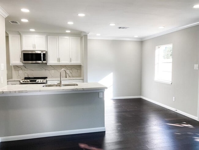 Foto del edificio - 14487 Still Meadow Dr