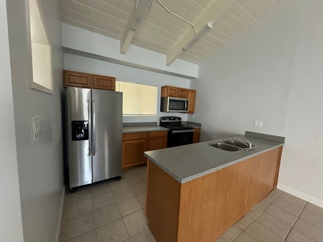 Building Photo - 2601 El Goya Dr