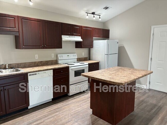 Building Photo - 3101 London Ct SW