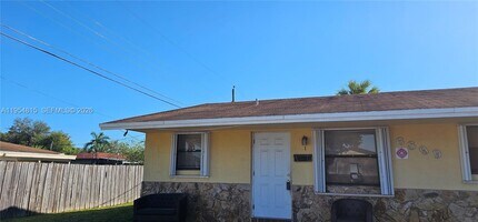 Building Photo - 6899 Pembroke Rd