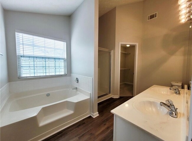 Building Photo - 3035 Arden Ridge Dr