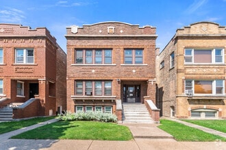 Building Photo - 1820 Grove Ave
