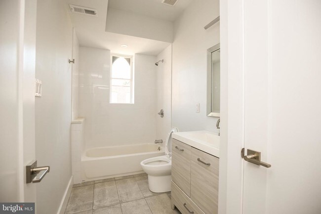 Foto del edificio - 537 N 35th St
