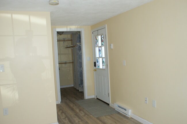 Building Photo - 18 Fayette Rd
