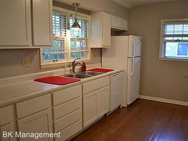 Foto del edificio - 3 br, 1 bath House - 204 Dehart Street