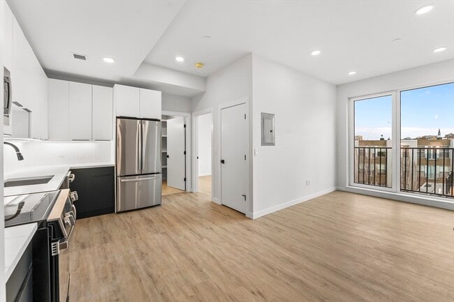 Building Photo - 24-28 Mt Pleasant St