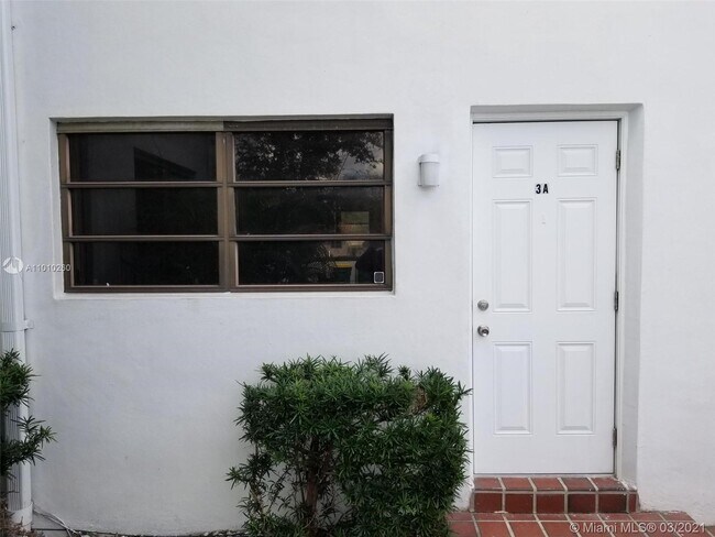 Building Photo - 3700 Ponce de Leon Blvd